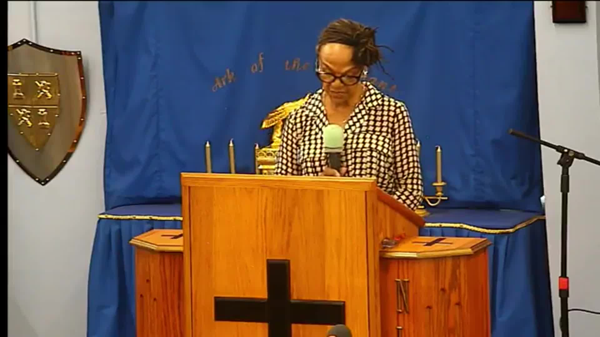 Apostles Drs. Dennis and Stacie Houston-5-10-2026-Growing in the Word of God