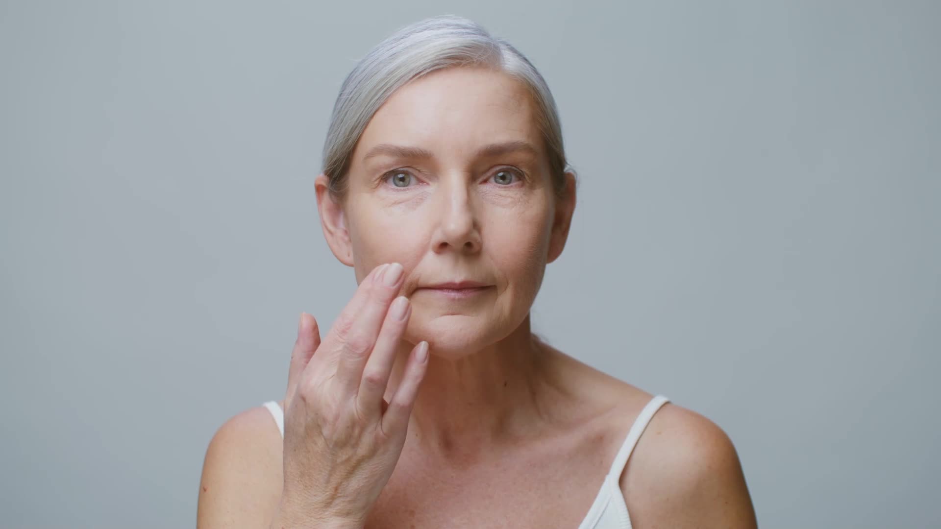 BEAUTY COMMERCIAL INTERMISSION Thumbnail